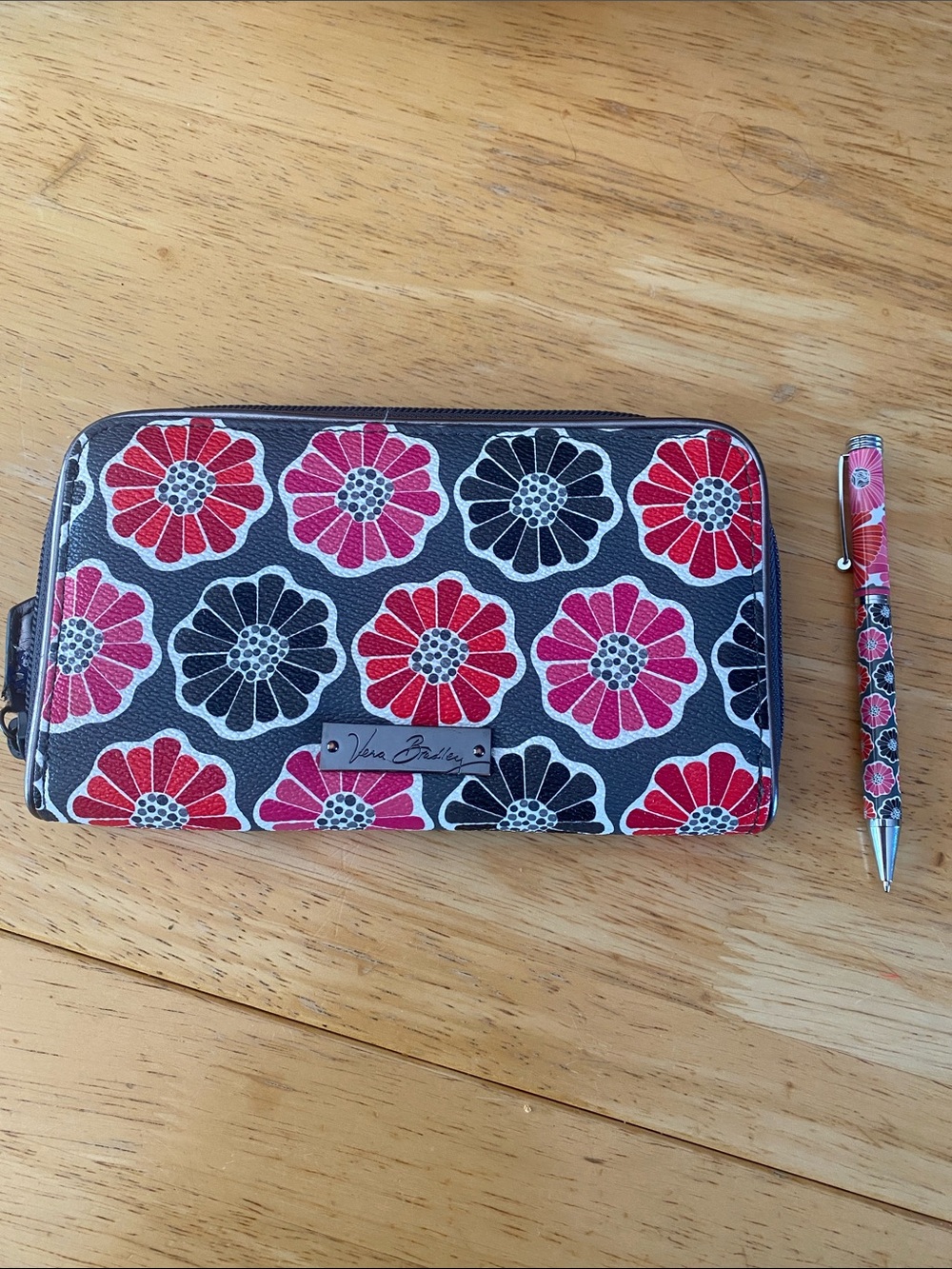 Retired Vera Bradley Marian Floral Ink Pen with matching wallet